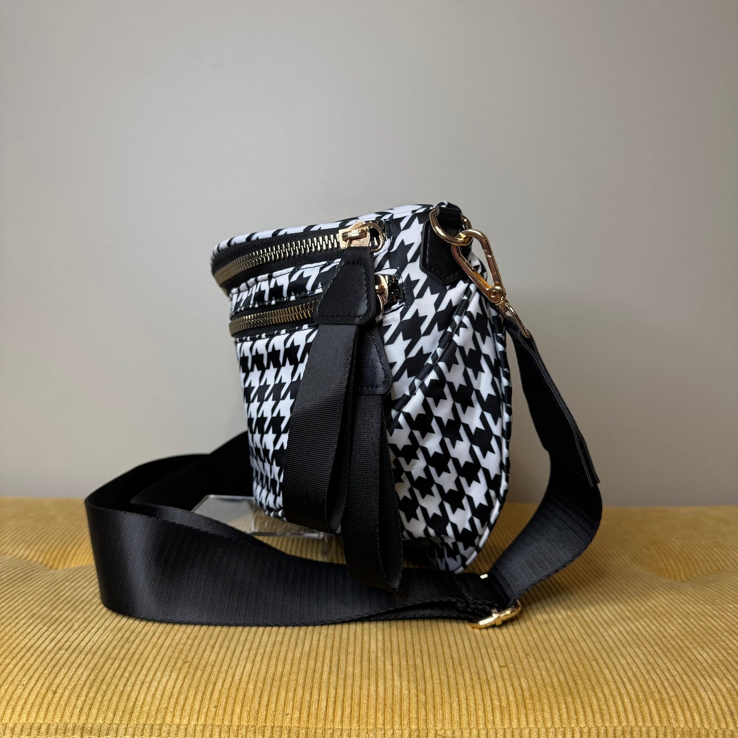 Roni - Nylon Crossbody - Houndstooth - PREORDER
