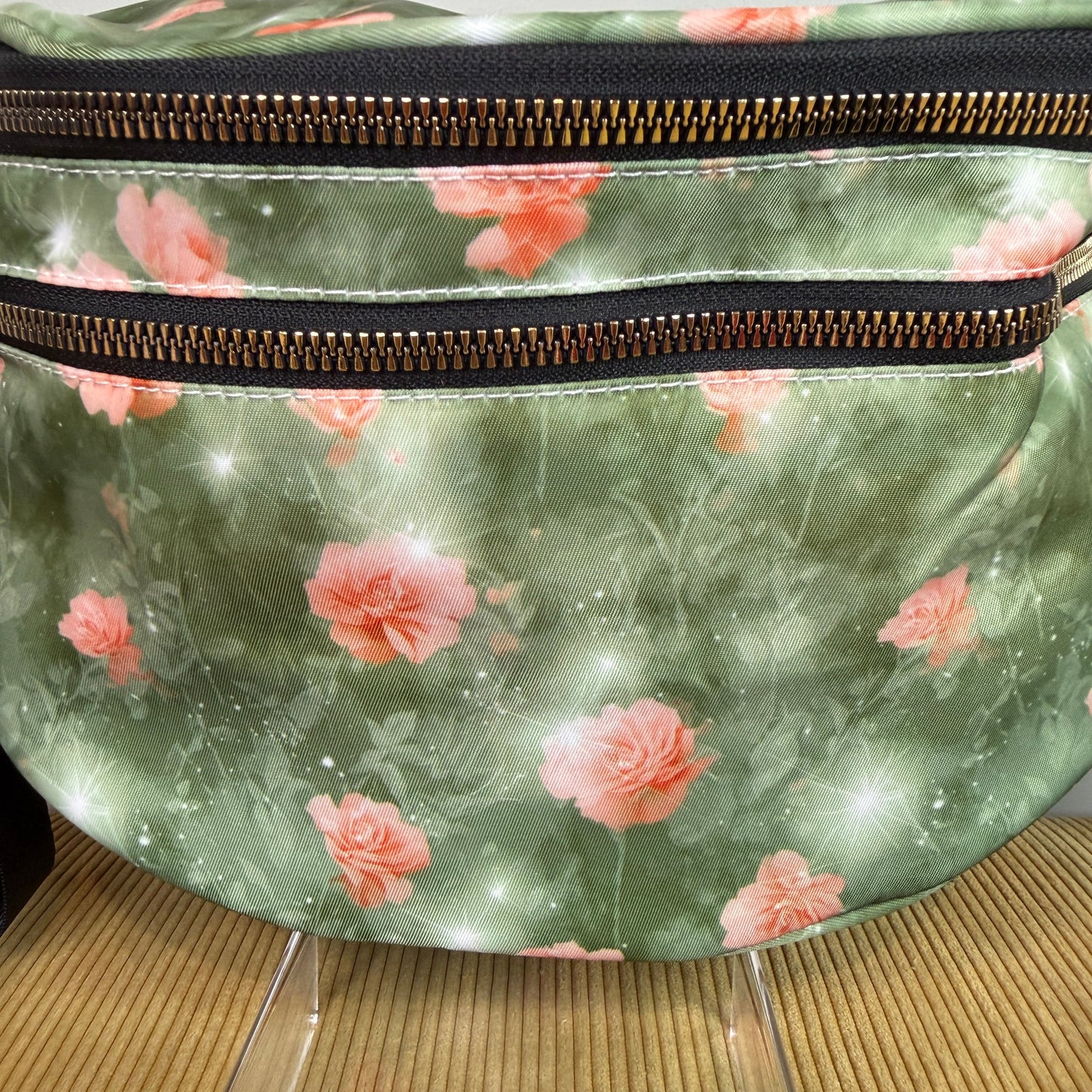 The Roni Nylon Crossbody - Sage Green Star Roses