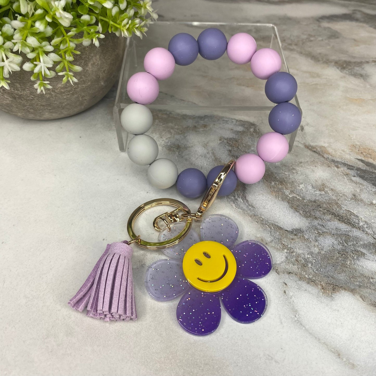 Silicone & Acrylic Bracelet Keychain - Daisy - Purple